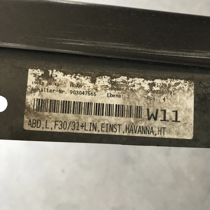 Prag ornament stanga / BMW Seria 3 F30 2013 / Caroserie, oglinzi si faruri