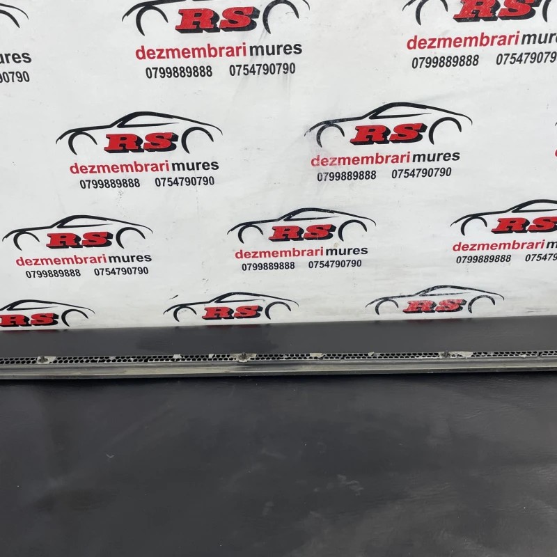 Bandou usa stanga fata / Volkswagen Passat B7 2014 / Caroserie, oglinzi si faruri