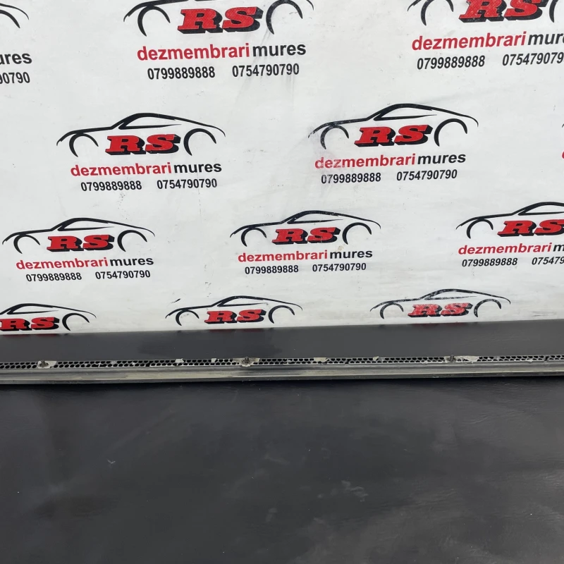Bandou usa stanga fata / Volkswagen Passat B7 2014 / Caroserie, oglinzi si faruri