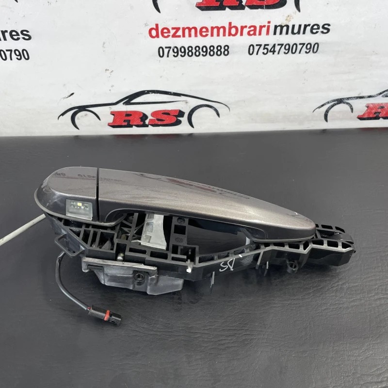 Maner usa dreapta spate / BMW Seria 3 F30 2013 / Caroserie, oglinzi si faruri