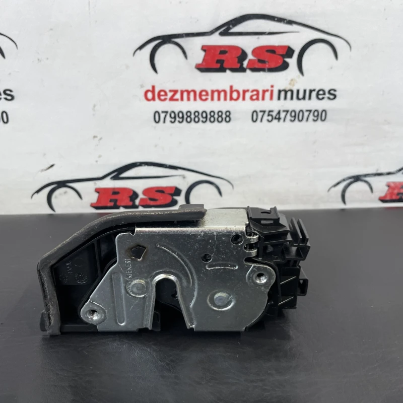 Iala broasca usa dreapta spate BMW 