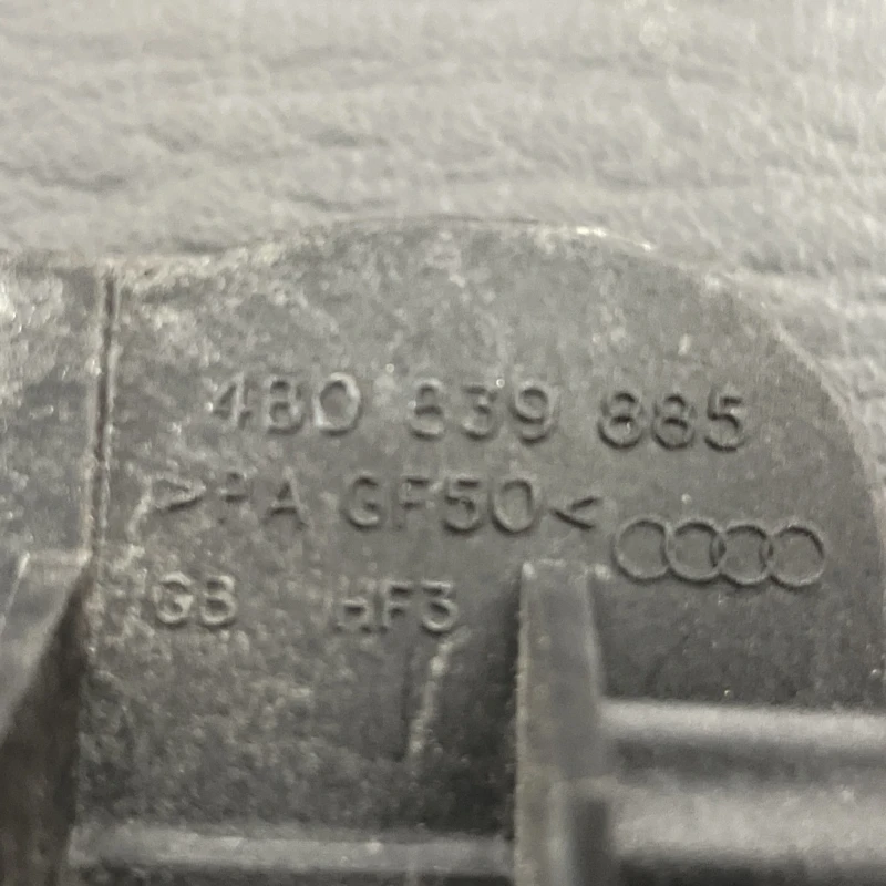 Maner usa dreapta fata / Audi A4 B8 2011 / Caroserie, oglinzi si faruri