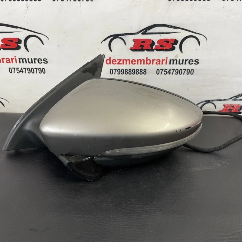 Oglinda stanga rabatabila electric / Volkswagen Passat B7 2014 / Caroserie, oglinzi si faruri