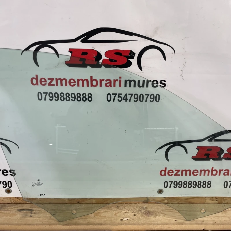 Geam dreapta fata BMW 