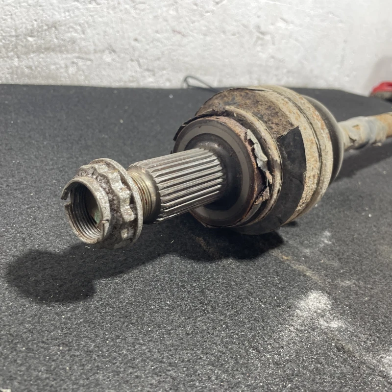 Planetara dreapta spate / BMW X3 F25 2011 / Cutie viteze, ambreiaj, transmisie