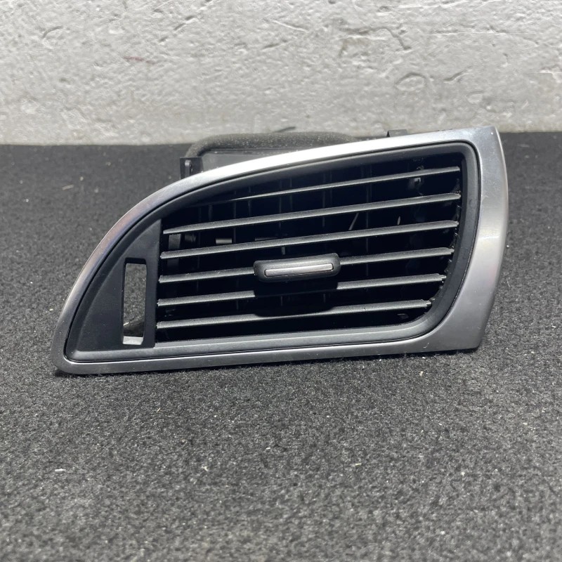 Ornament trim bord / Audi A6 C7 2013 / Interior