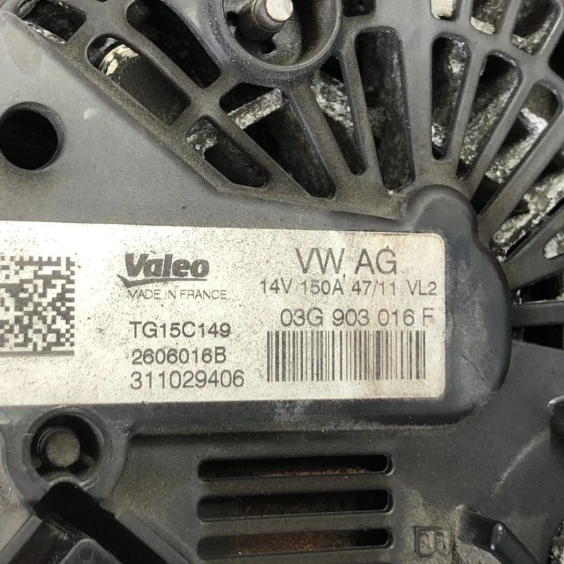 Alternator / Audi Q5 8R 2012 / Motor, racire si evacuare