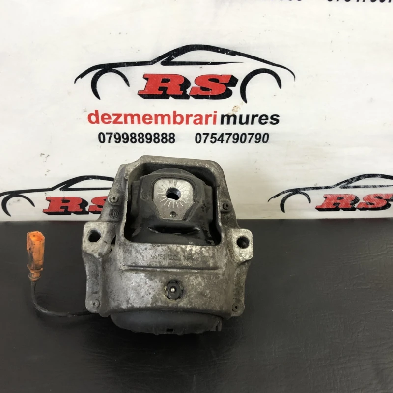 Tampon motor cu senzor / Audi A4 B8 2011 / Motor, racire si evacuare