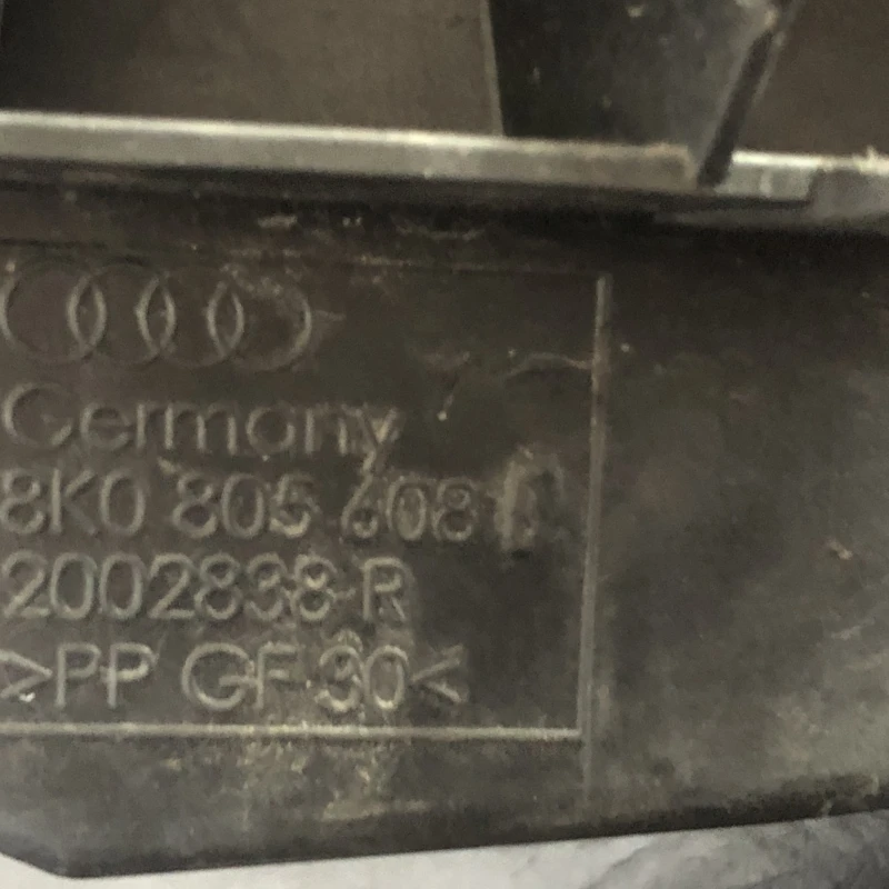 Suport far / Audi A4 B8 2011 / Caroserie, oglinzi si faruri