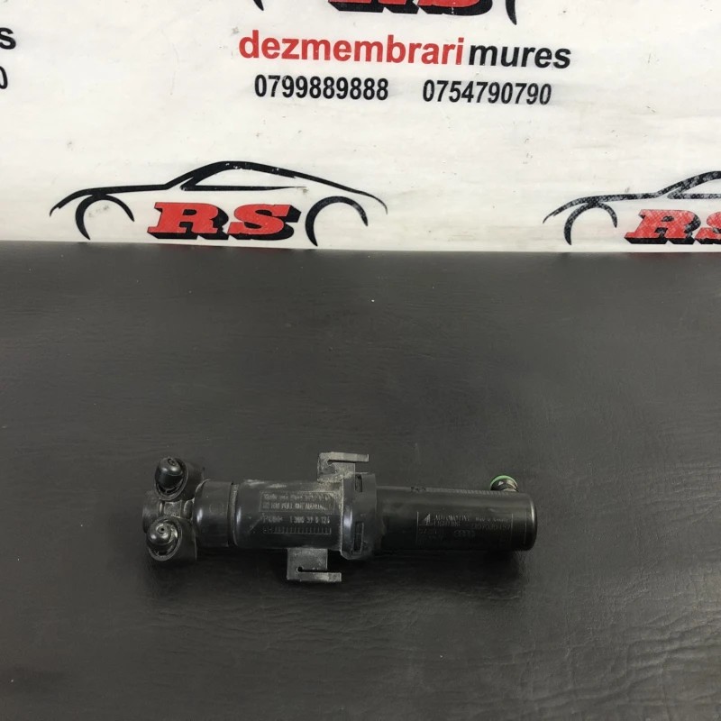 Spalator far dreapta Audi A3 8P 2012