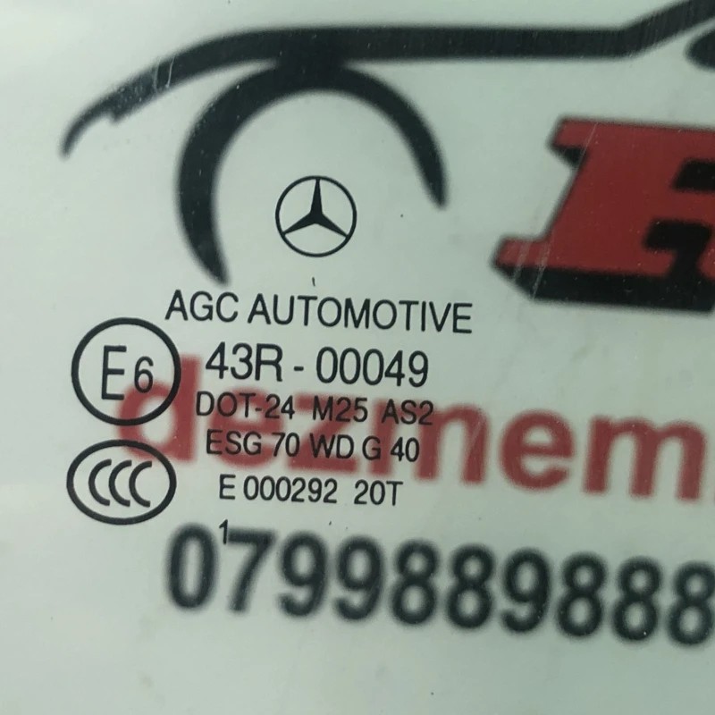 Geam dreapta fata / Mercedes-Benz B Class W246 2012 / Caroserie, oglinzi si faruri
