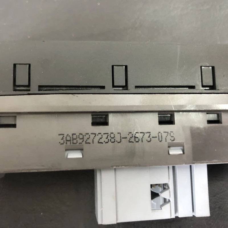 Butoane consola centrala / Volkswagen Passat B7 2013 / Interior