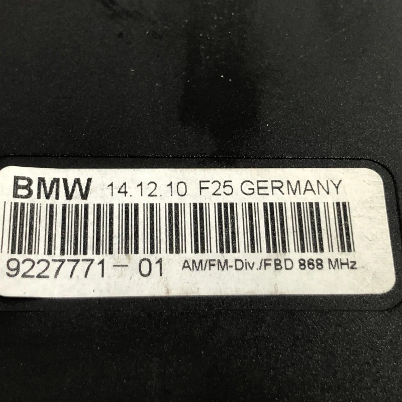 Amplificator antena Diversity / BMW X3 F25 2011 / Audio si electronice