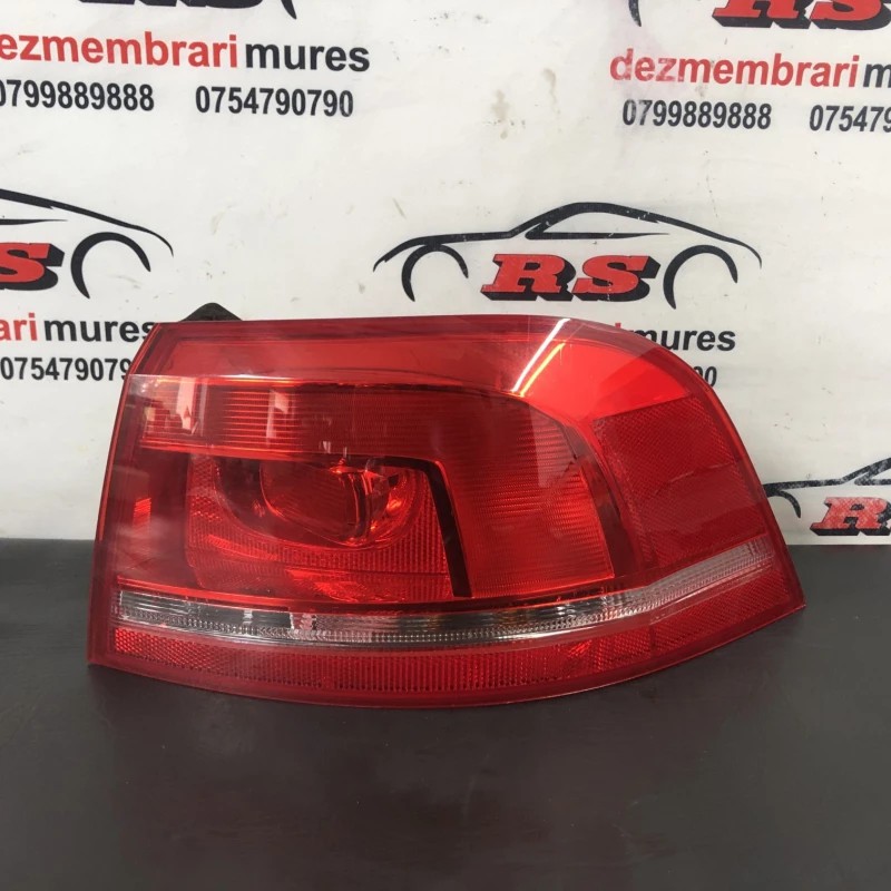 Stop dreapta caroserie / Volkswagen Passat B7 2014 / Caroserie, oglinzi si faruri