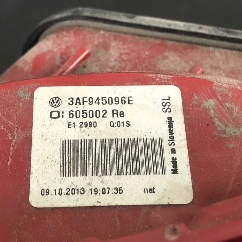 Stop dreapta caroserie / Volkswagen Passat B7 2014 / Caroserie, oglinzi si faruri