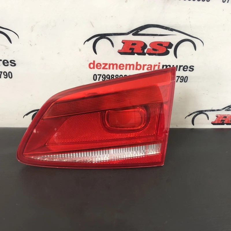 Stop dreapta haion Volkswagen Passat B7 2013