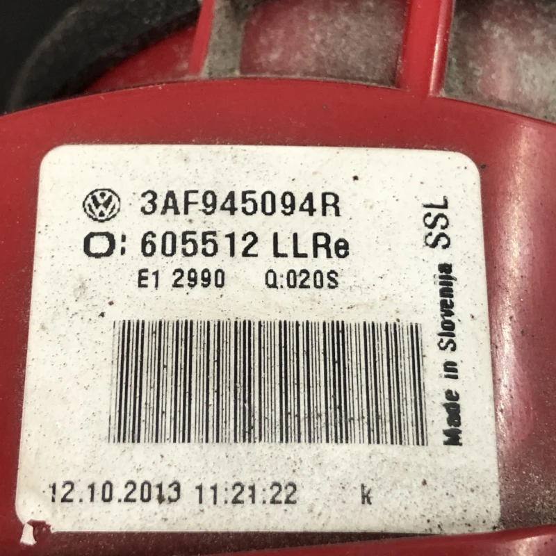 Stop dreapta haion / Volkswagen Passat B7 2013 / Caroserie, oglinzi si faruri