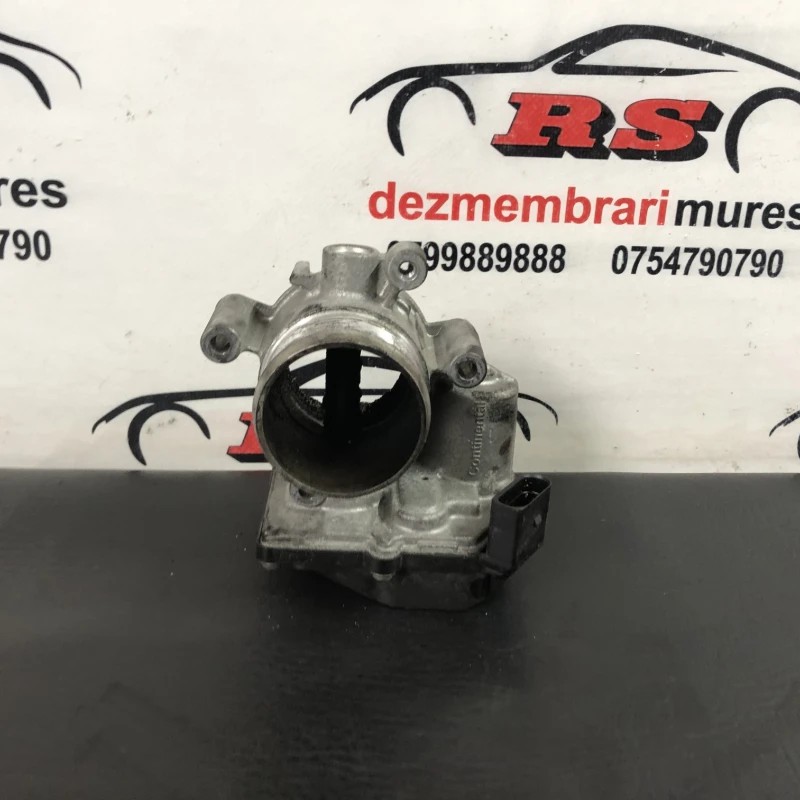 Clapeta de acceleratie / Volkswagen Passat B7 2013 / Motor, racire si evacuare