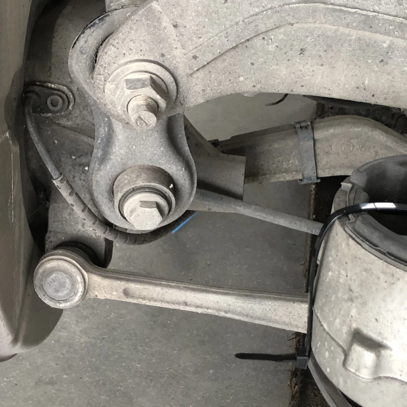 Punte spate / BMW Seria 7 E65 2008 / Directie si suspensie