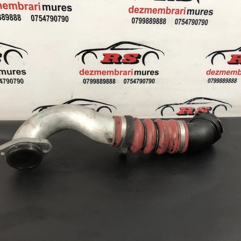 Furtun turbo intercooler / BMW Seria 7 E65 2008 / Motor, racire si evacuare