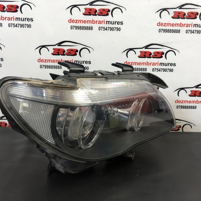 Far dreapta xenon / BMW Seria 7 E65 2008 / Caroserie, oglinzi si faruri