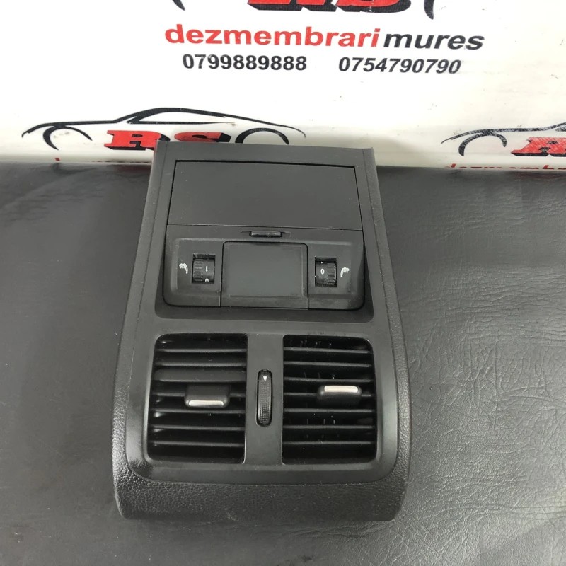 Grila ventilatie aer spate / Volkswagen Passat B7 2014 / Interior
