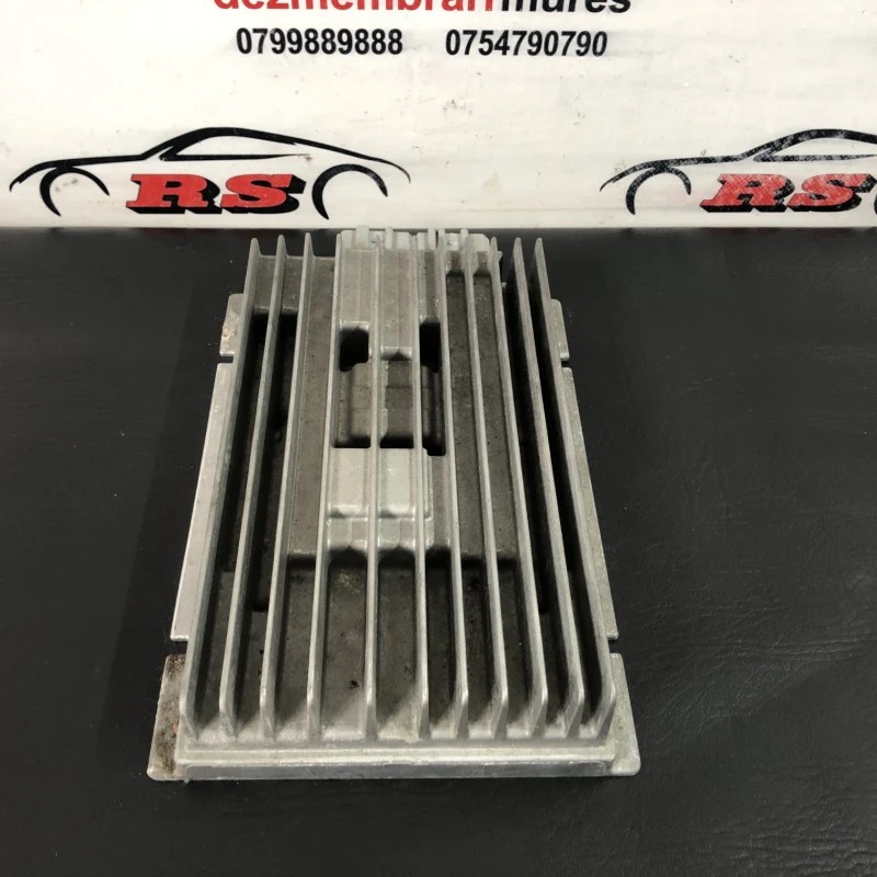 Amplificator audio / Volkswagen Passat B7 2014 / Audio si electronice