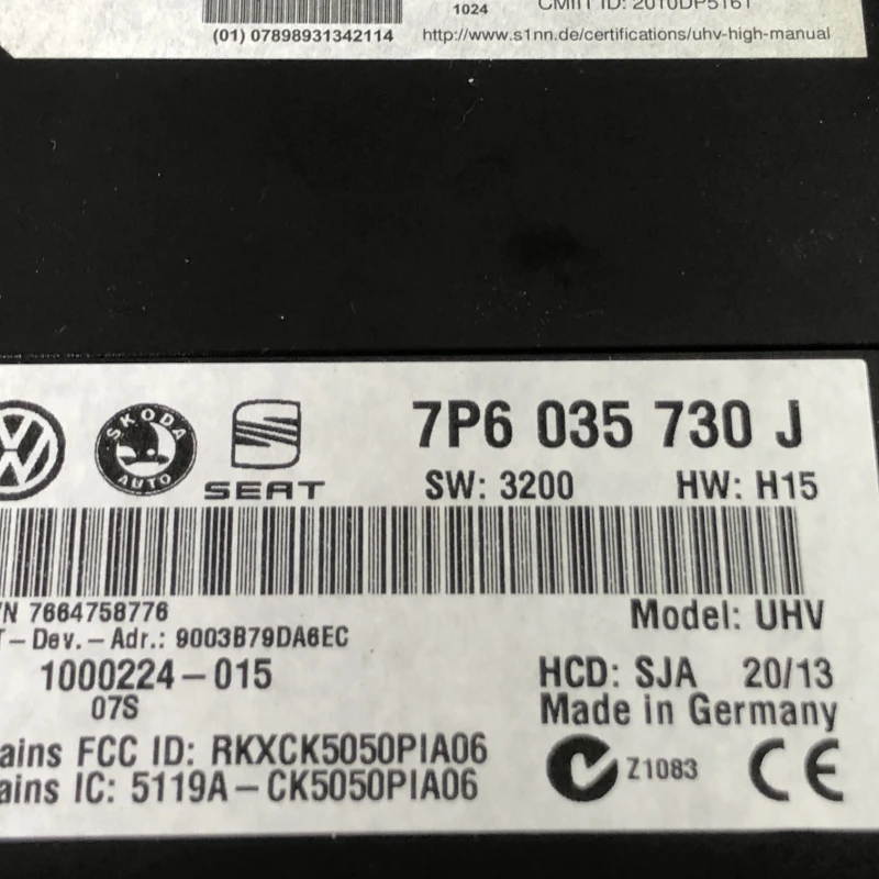 Modul bluthooth / Volkswagen Passat B7 2014 / Audio si electronice