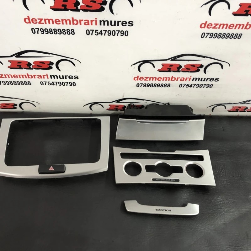 Ornamente trim bord cu scrumiera / Volkswagen Passat B7 2014 / Interior