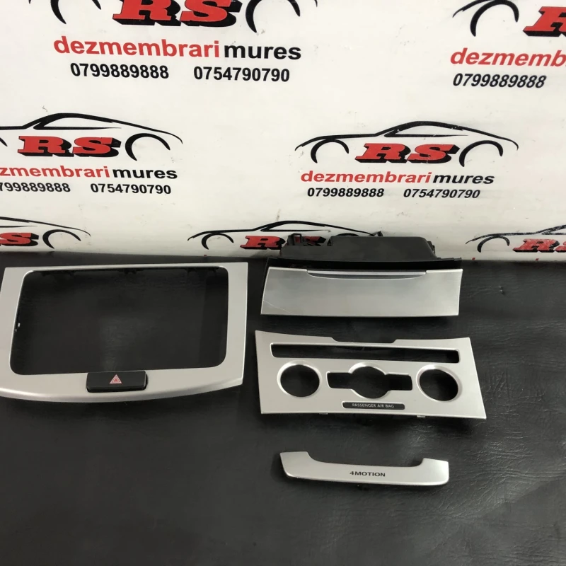 Ornamente trim bord cu scrumiera / Volkswagen Passat B7 2014 / Interior