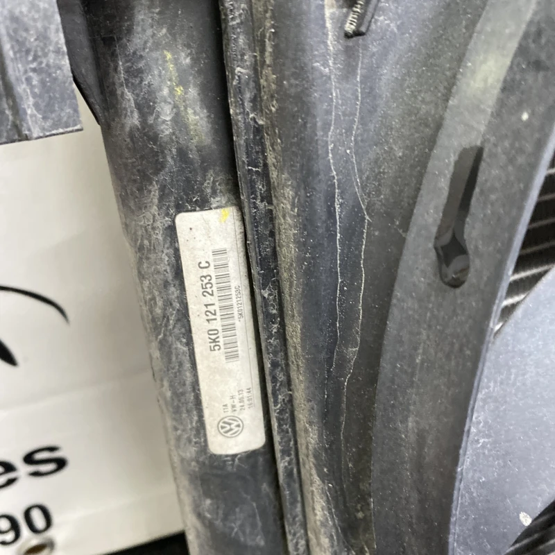 Radiator apa si electroventilator / Volkswagen Passat B7 2014 / Caroserie, oglinzi si faruri