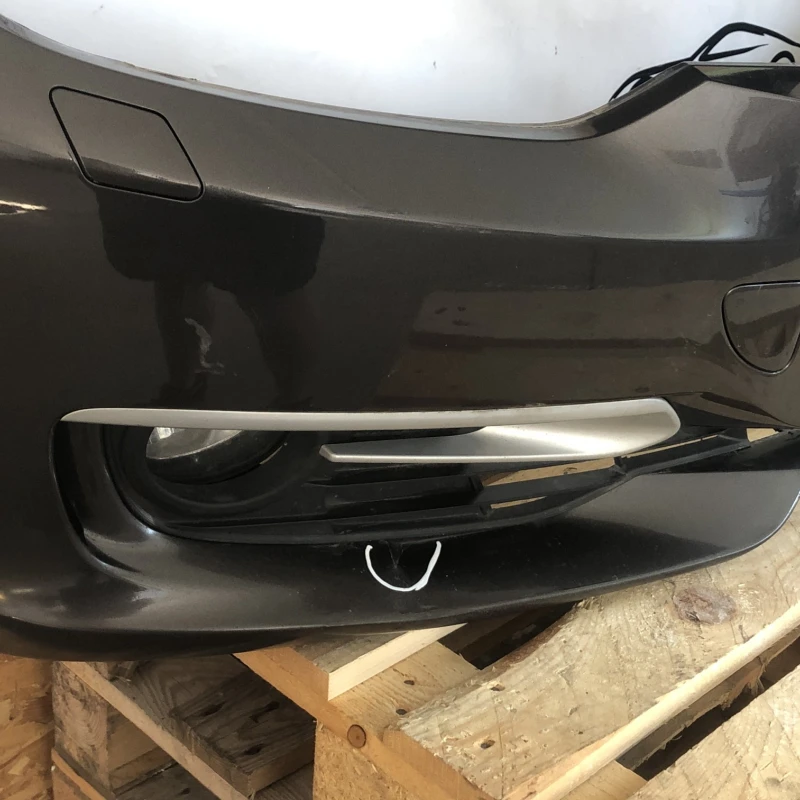 Bara fata / BMW Seria 3 F30 2013 / Caroserie, oglinzi si faruri
