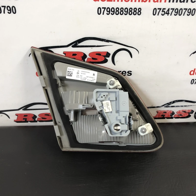Stop dreapta haion / Mercedes-Benz B Class W246 2012 / Caroserie, oglinzi si faruri