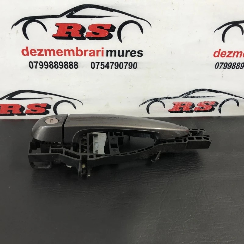 Maner usa stanga fata BMW Seria 3 F30 2013
