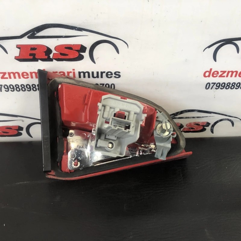 Stop dreapta haion / Audi A4 B8 2011 / Caroserie, oglinzi si faruri