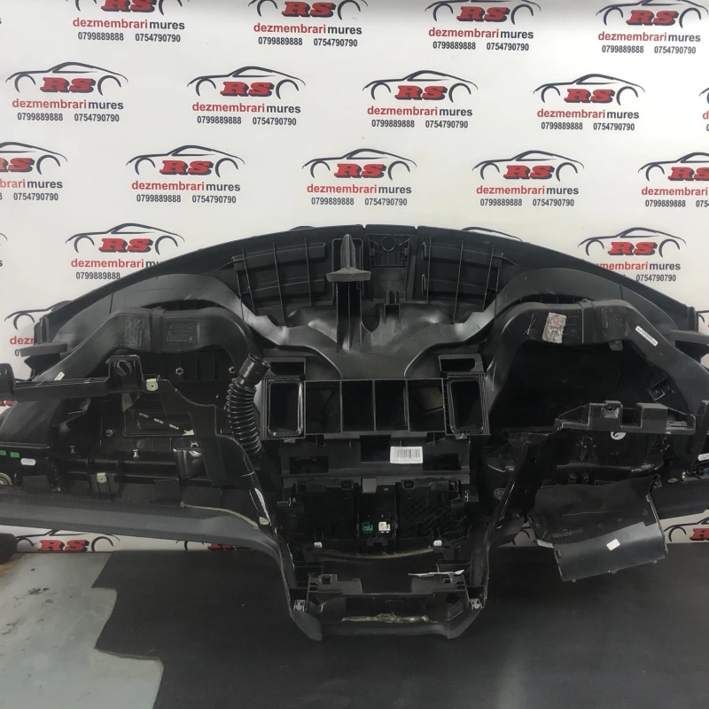 Plansa bord / Peugeot 508 508 2014 / Interior