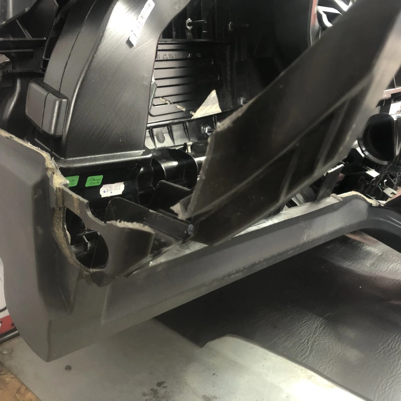 Plansa bord / Peugeot 508 508 2014 / Interior