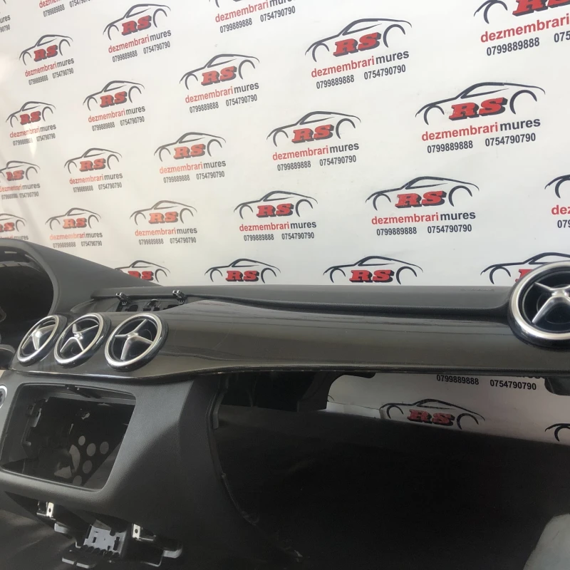 Plansa bord / Mercedes-Benz B Class W246 2012 / Interior
