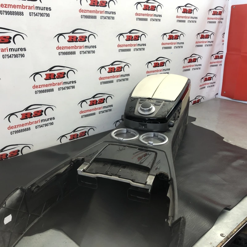 Cotiera centrala / BMW Seria 7 E65 2008 / Interior