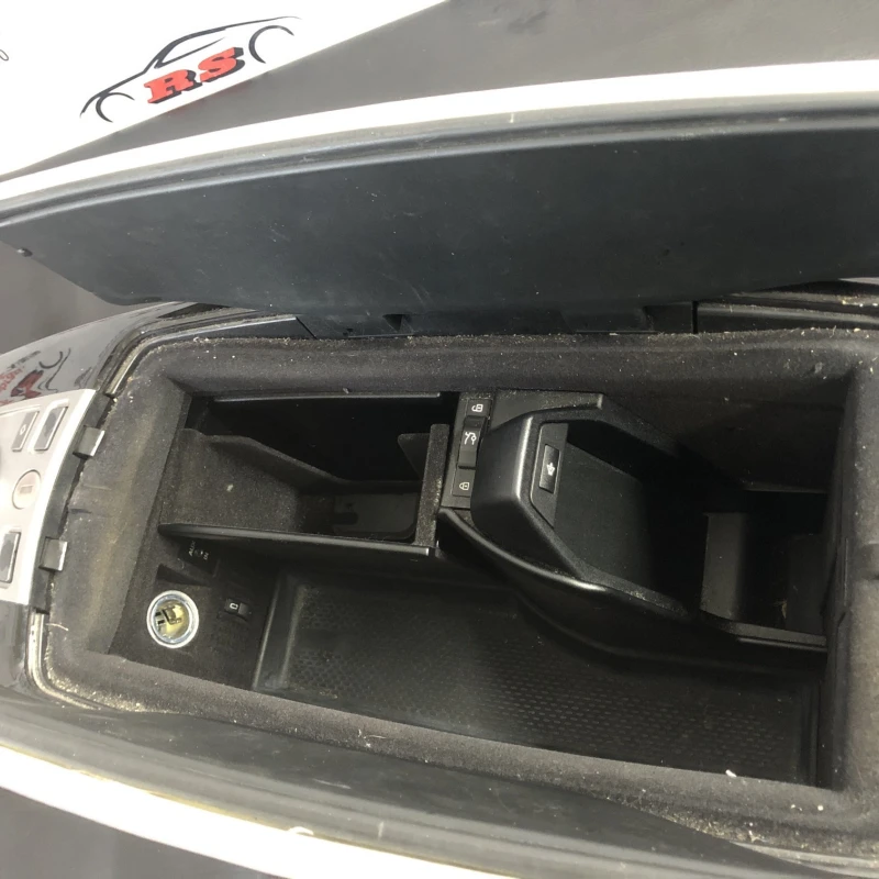 Cotiera centrala / BMW Seria 7 E65 2008 / Interior