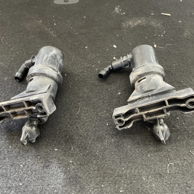 Spalator far stanga dreapta / BMW Seria 7 E65 2008 / Caroserie, oglinzi si faruri
