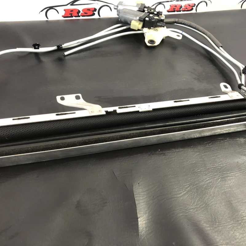Jaluzele electrice stanga spate / BMW Seria 7 E65 2008 / Interior