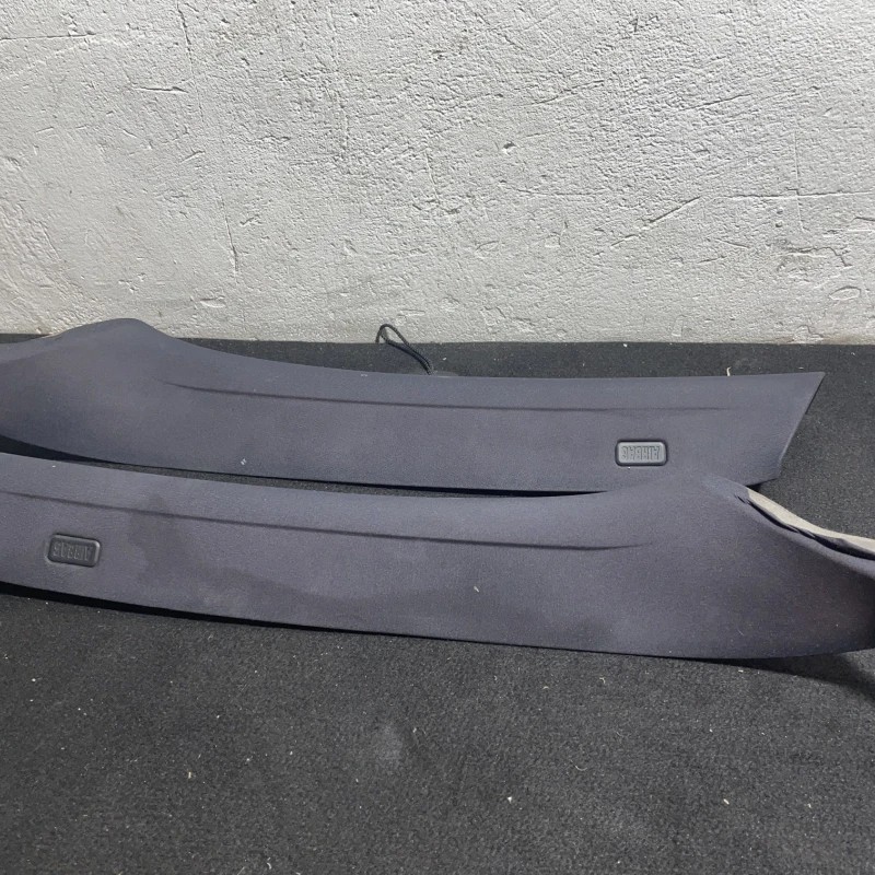 Ornament stalp / BMW Seria 7 E65 2008 / Interior
