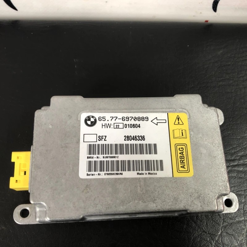 Calculator senzor airbag BMW Seria 7 E65 2008