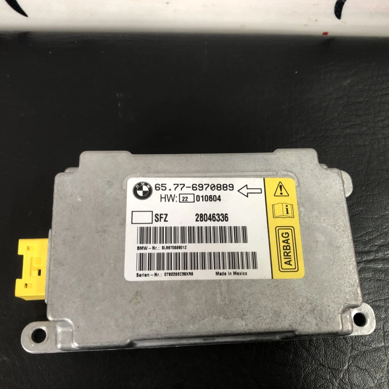 Calculator senzor airbag BMW 