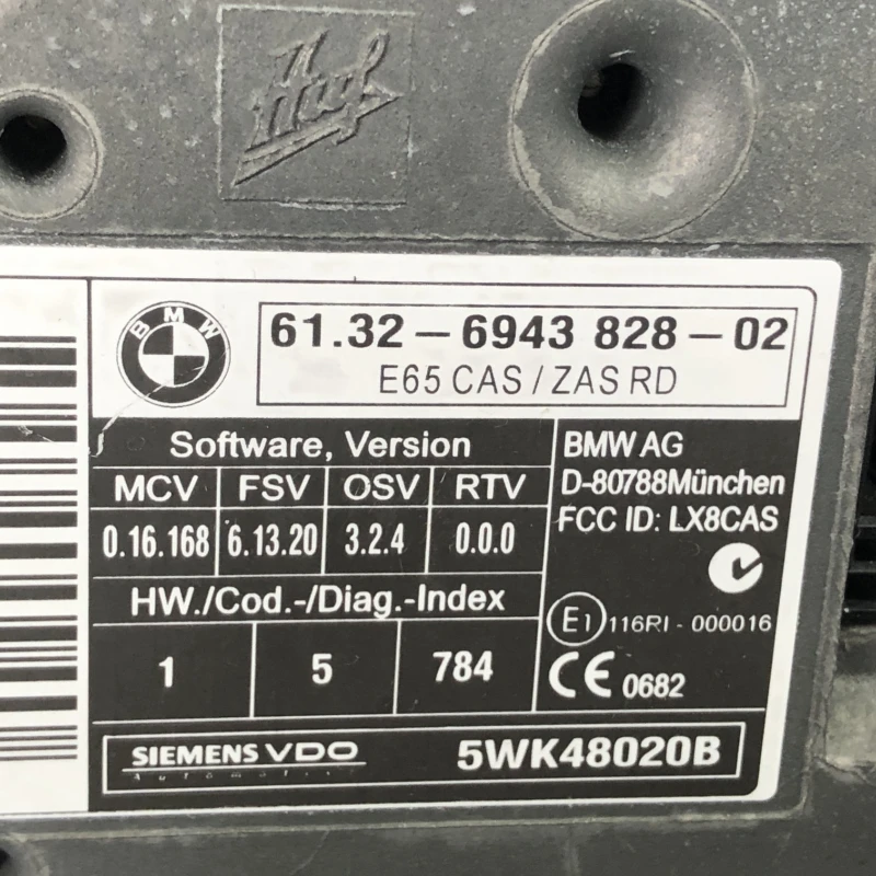 Contact cu cheie / BMW Seria 7 E65 2008 / Interior
