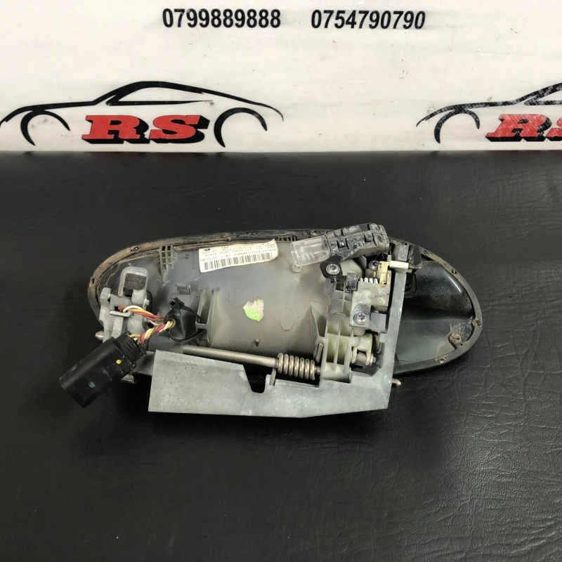 Maner usa stanga spate / BMW Seria 7 E65 2008 / Caroserie, oglinzi si faruri