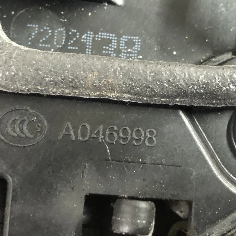 Iala broasca usa dreapta spate cu soft close / BMW Seria 7 E65 2008 / Caroserie, oglinzi si faruri