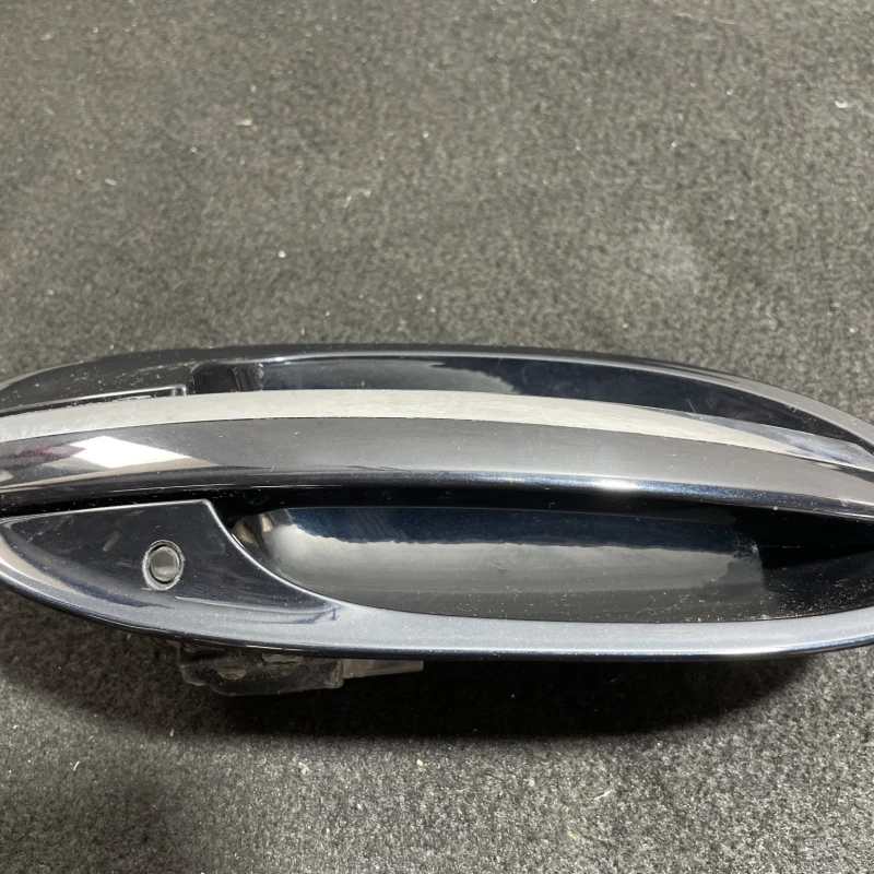 Maner usa dreapta fata / BMW Seria 7 E65 2008 / Caroserie, oglinzi si faruri