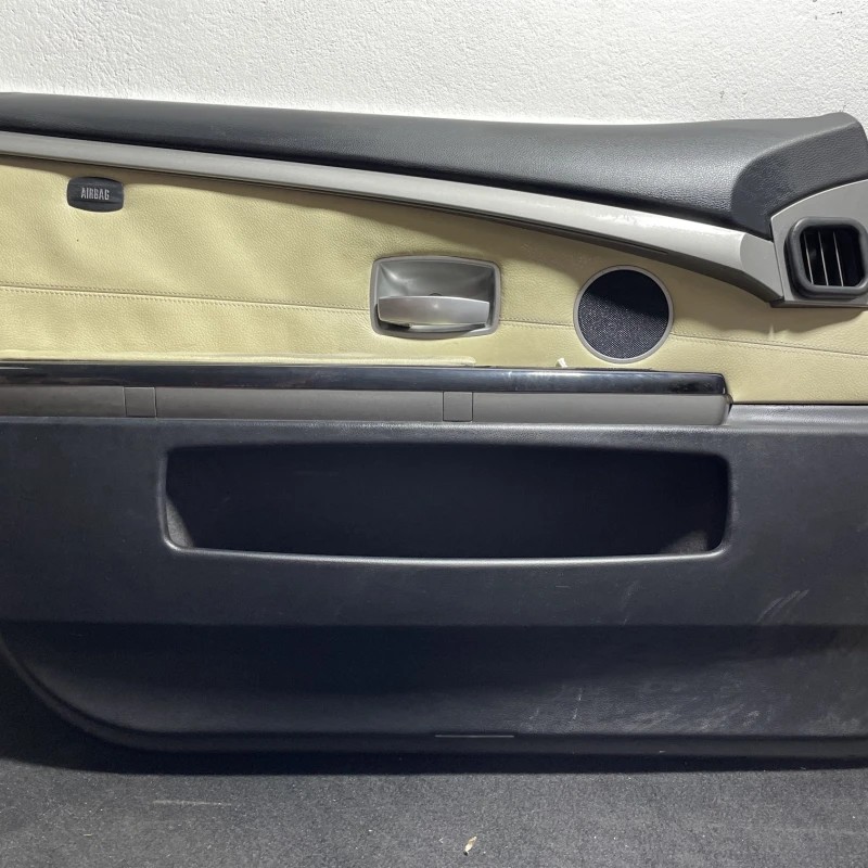 Panou tapiterie usa stanga fata BMW Seria 7 E65 2008